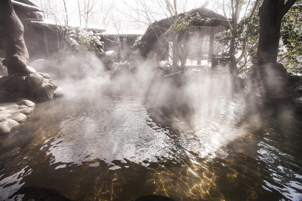 ホテル 里の湯　和らく 南小国町 エクステリア 写真