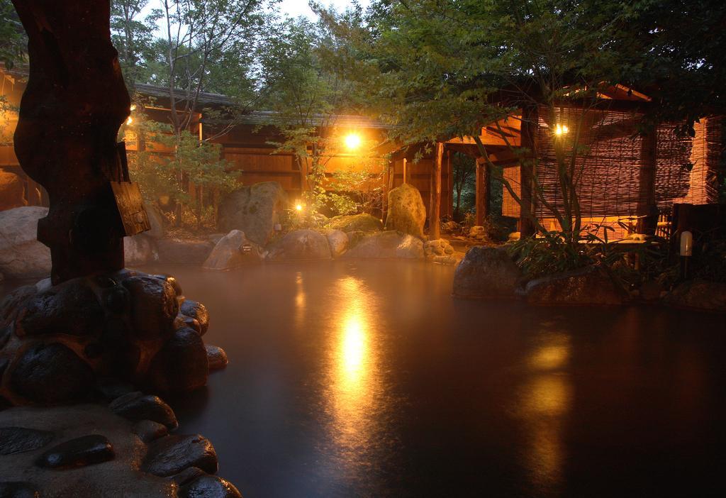 ホテル 里の湯　和らく 南小国町 エクステリア 写真